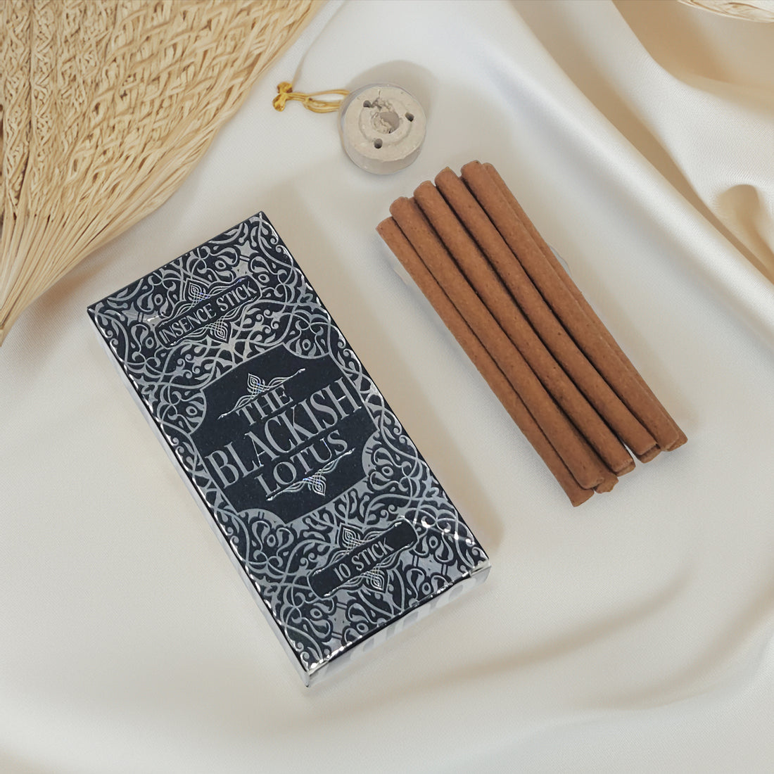 Al Oud The Blackish Lotus Incense Sticks - Sweet Vanilla & Cinnamon Infusion | Premium Agarbathi Room Freshener